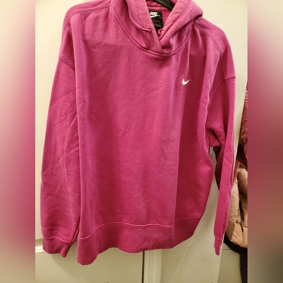 Nike Sweaters - Nike Fuchsia Pullover Hoodie